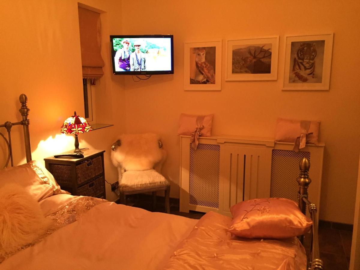 Retreat At The Knowe Auchincruive Estate Bed & Breakfast Ayr Bagian luar foto