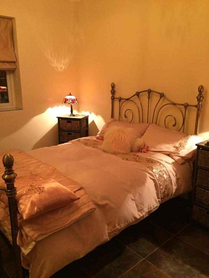 Retreat At The Knowe Auchincruive Estate Bed & Breakfast Ayr Bagian luar foto