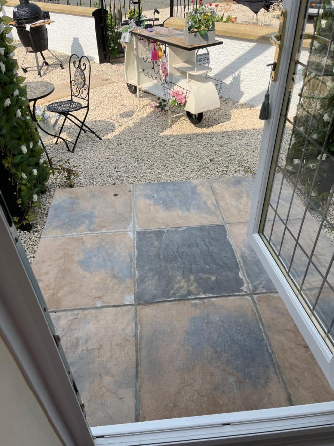 Retreat At The Knowe Auchincruive Estate Bed & Breakfast Ayr Bagian luar foto